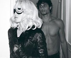 Фотограф застал Мадонну и ее 22-летнего любовника врасплох