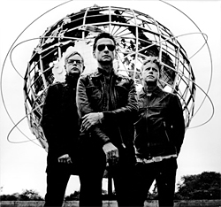 «Depeche Mode» отменили второй концерт из-за болезни солиста