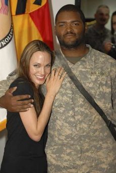 Анджелина Джоли в Ираке