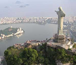 Статую Христа в Рио вновь открыли для туристов