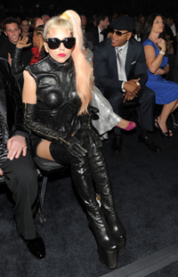 Леди Гага на Грэмми-2011
