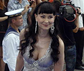 Нонна Гришаева на красной дорожке «Кинотавра» в 2010 году