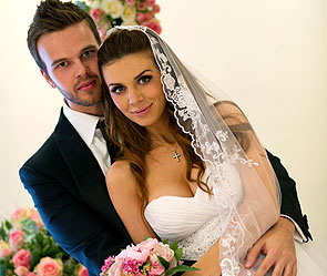 Анна Седокова променяла пышную свадьбу на тихую регистрацию
