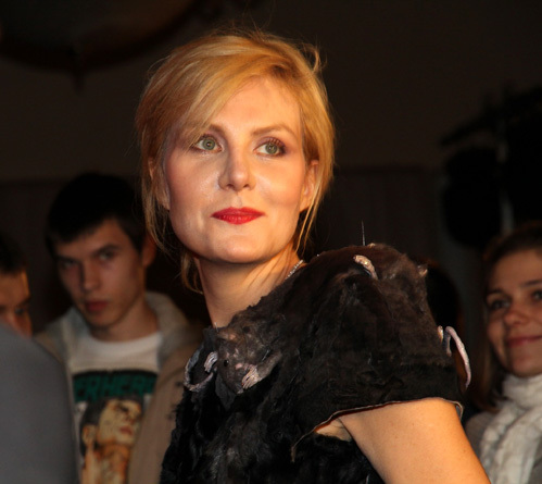 Рената Литвинова шокировала платьем с крысами