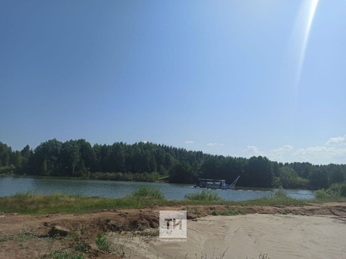 пруд в селе Державино