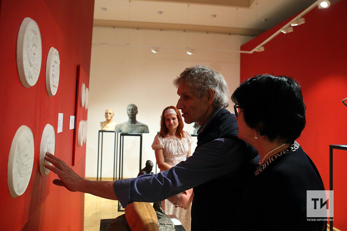 выставка казань декабрь. выставка казань декабрь. нателла тоидзе. орест казанский фотовыставка. хазинэ казань.