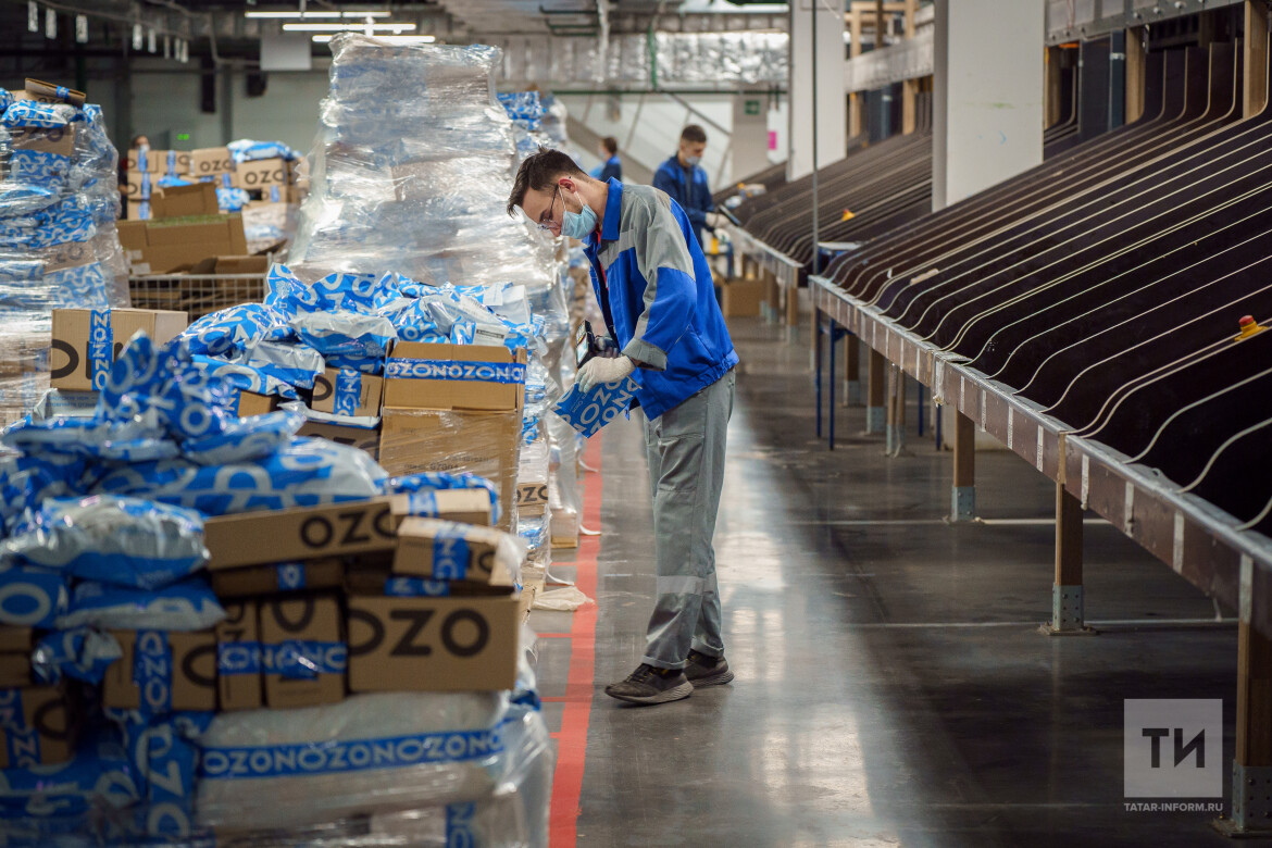 прямой работодатель. работа на предприятии без опыта для женщин. работа вахтой в екатеринбурге с проживанием 15/15 для мужчин. грузчик на склад мебели. требуются разнорабочие.