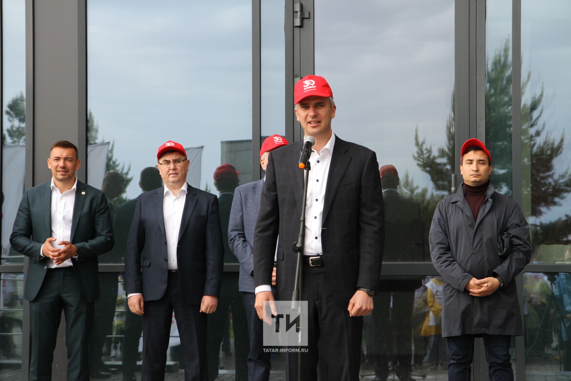 посадка деревьев