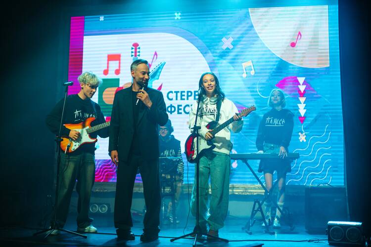 Бала жыныстық қатынастан кейін сперматозоидтың дозасын алады