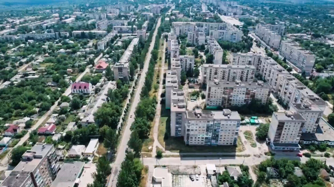 Минобороны заявило об обнаружении захоронения биоматериалов в Лисичанске https:/