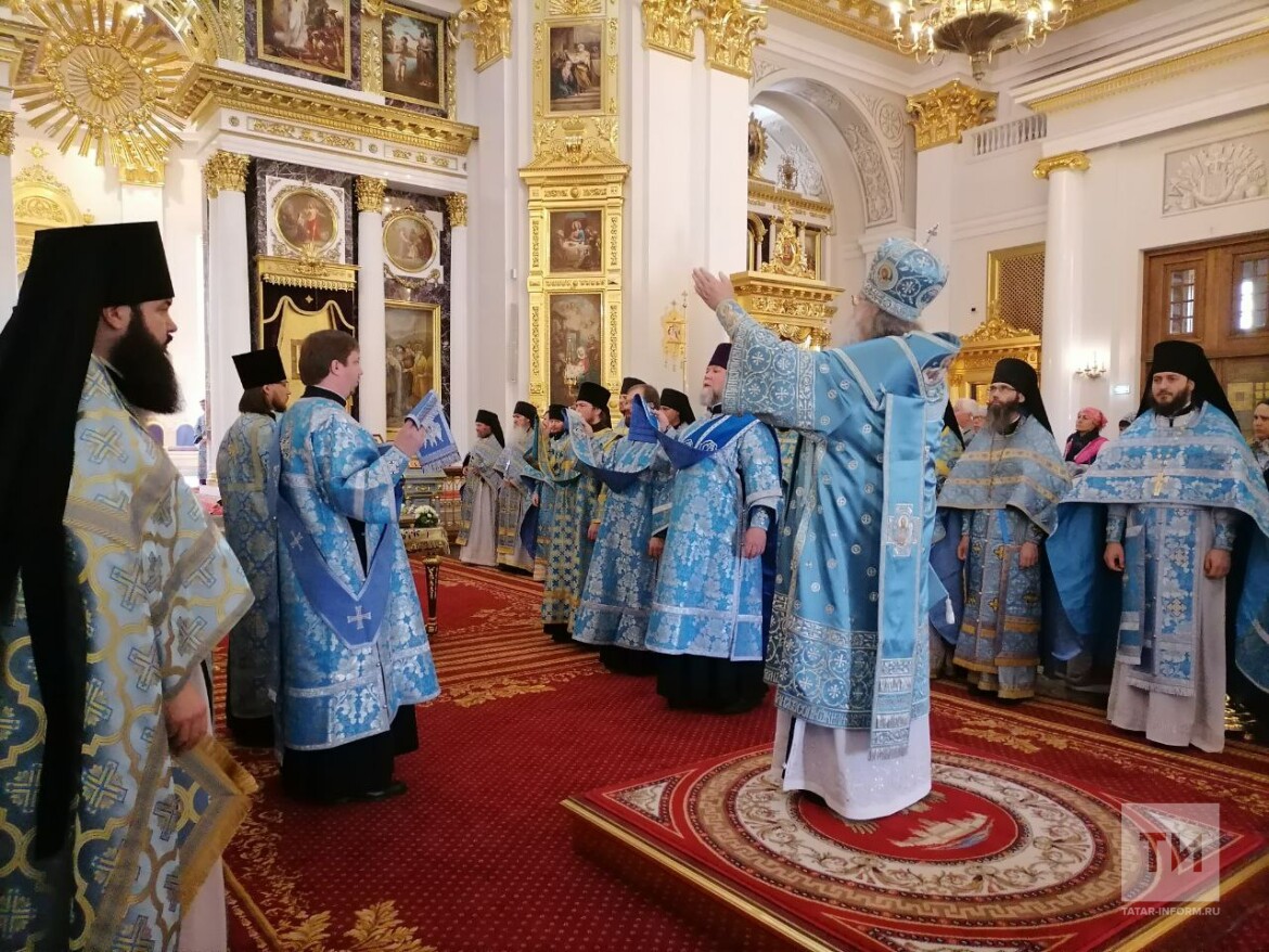 Казанский собор на