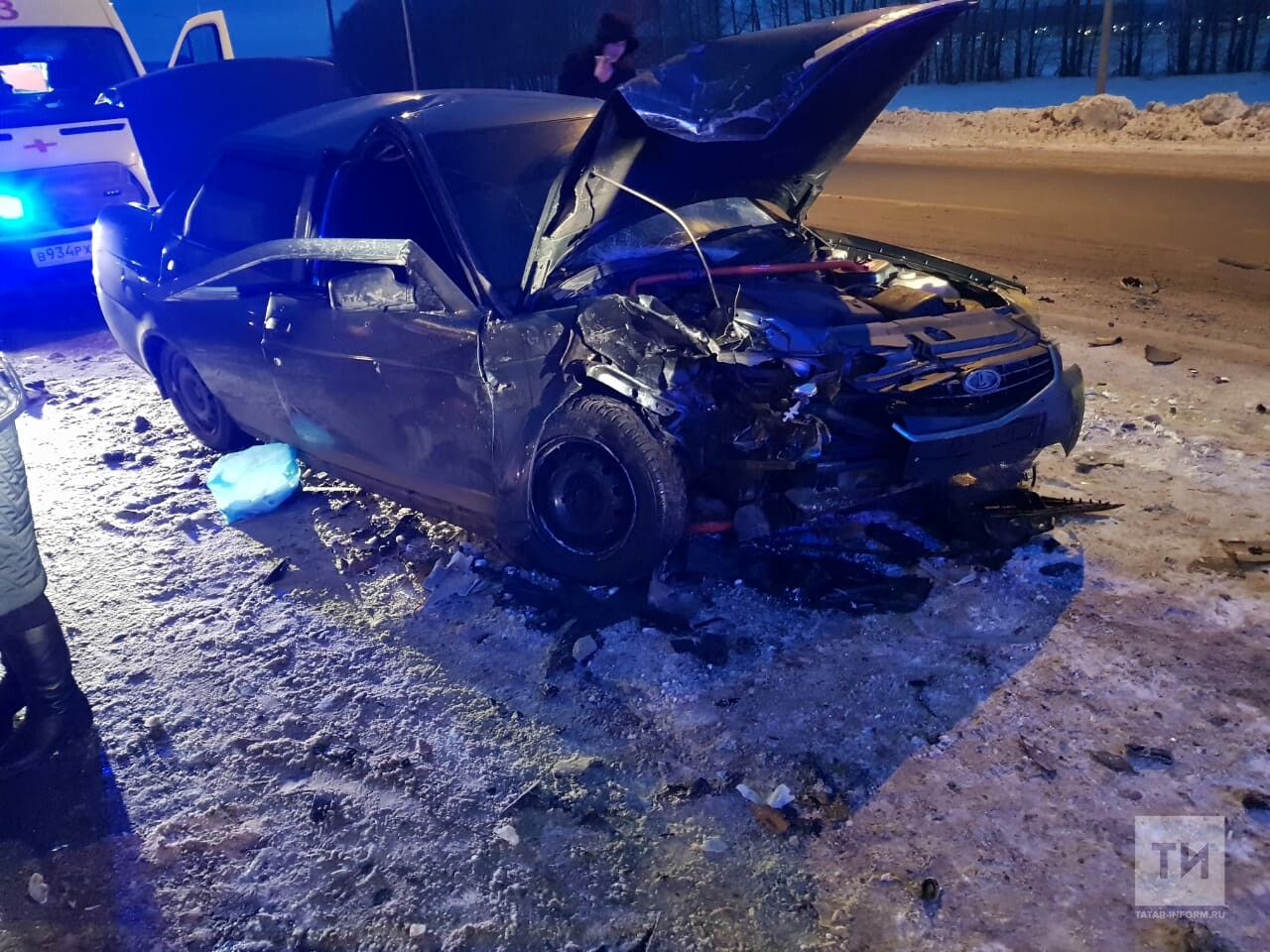 Два человека пострадали в столкновении двух авто в Альметьевске