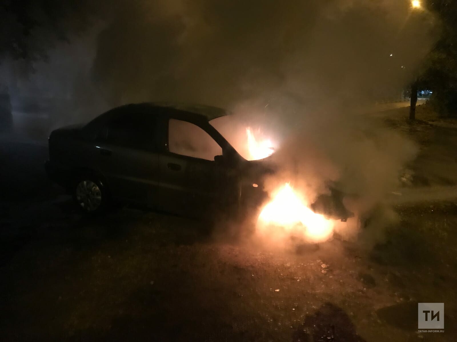 За ночь в Татарстане сгорели два автомобиля