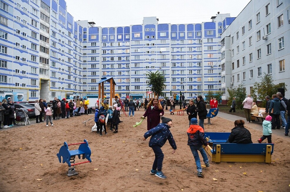 В Нижнекамске после комплексного благоустройства открыты два двора