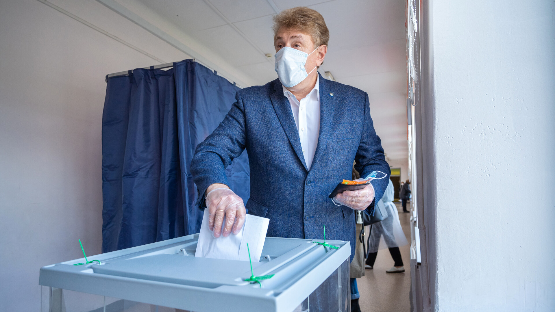 Голосование в Татарстане, день первый: «Выбор на ближайшие пять лет важен стратегически»