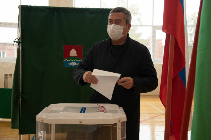 Мэр Бугульмы: «Практика трехдневного голосования — это удобно и безопасно»