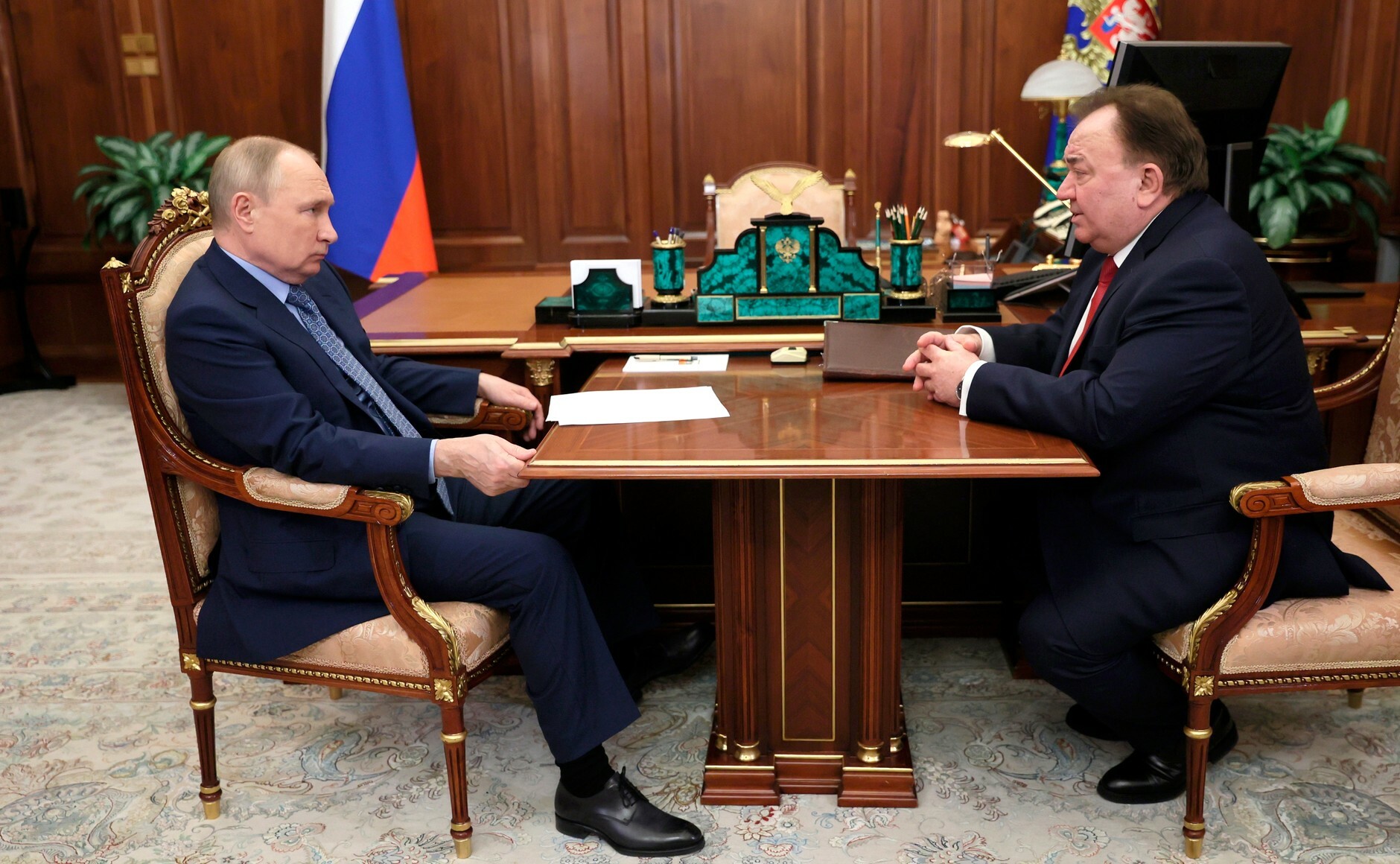 Путин обсудил с главой Ингушетии социально-экономическое развитие региона