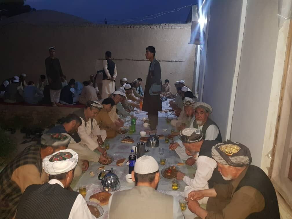 Общины татар во всех провинциях Афганистана проводят ежедневные ифтары для нуждающихся