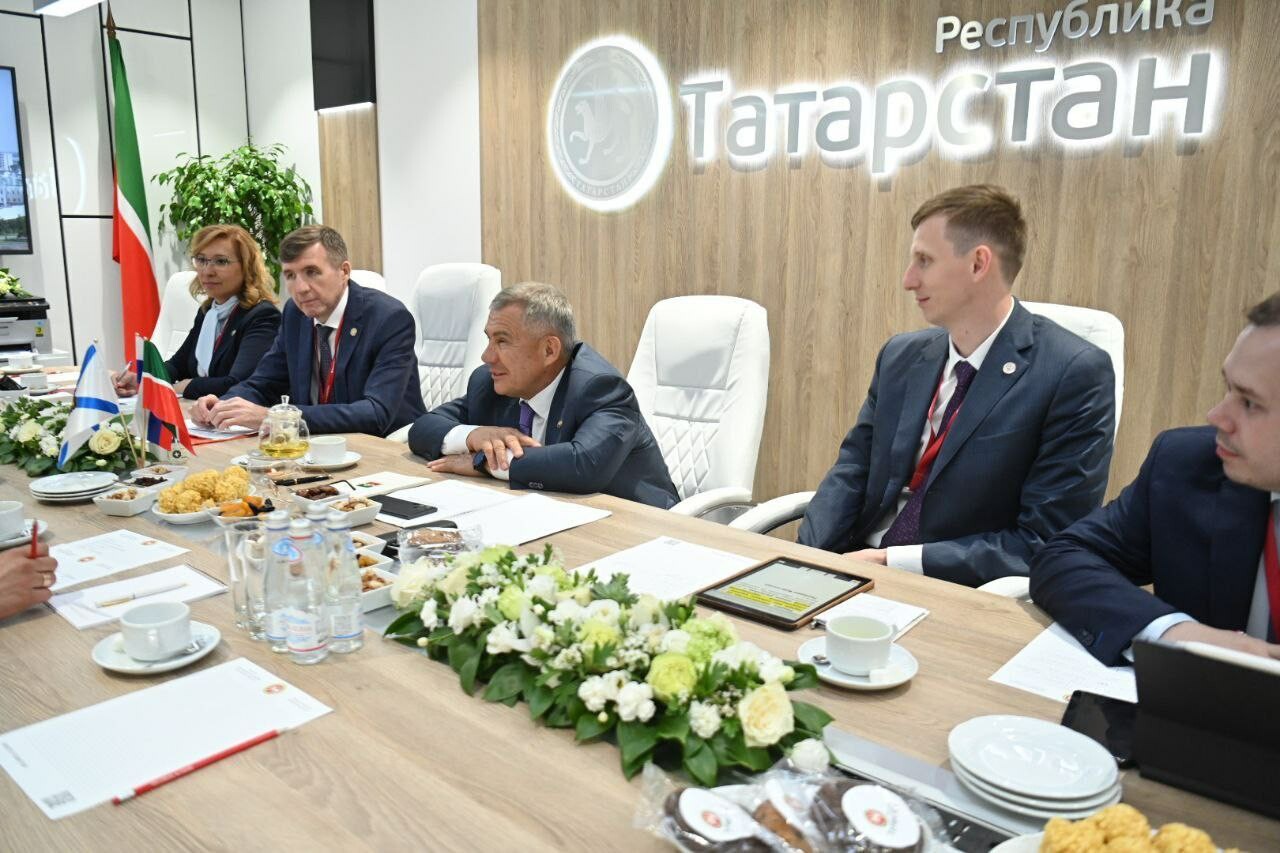 Президент РТ и глава Архангельской области подписали план мероприятий до 2024 года