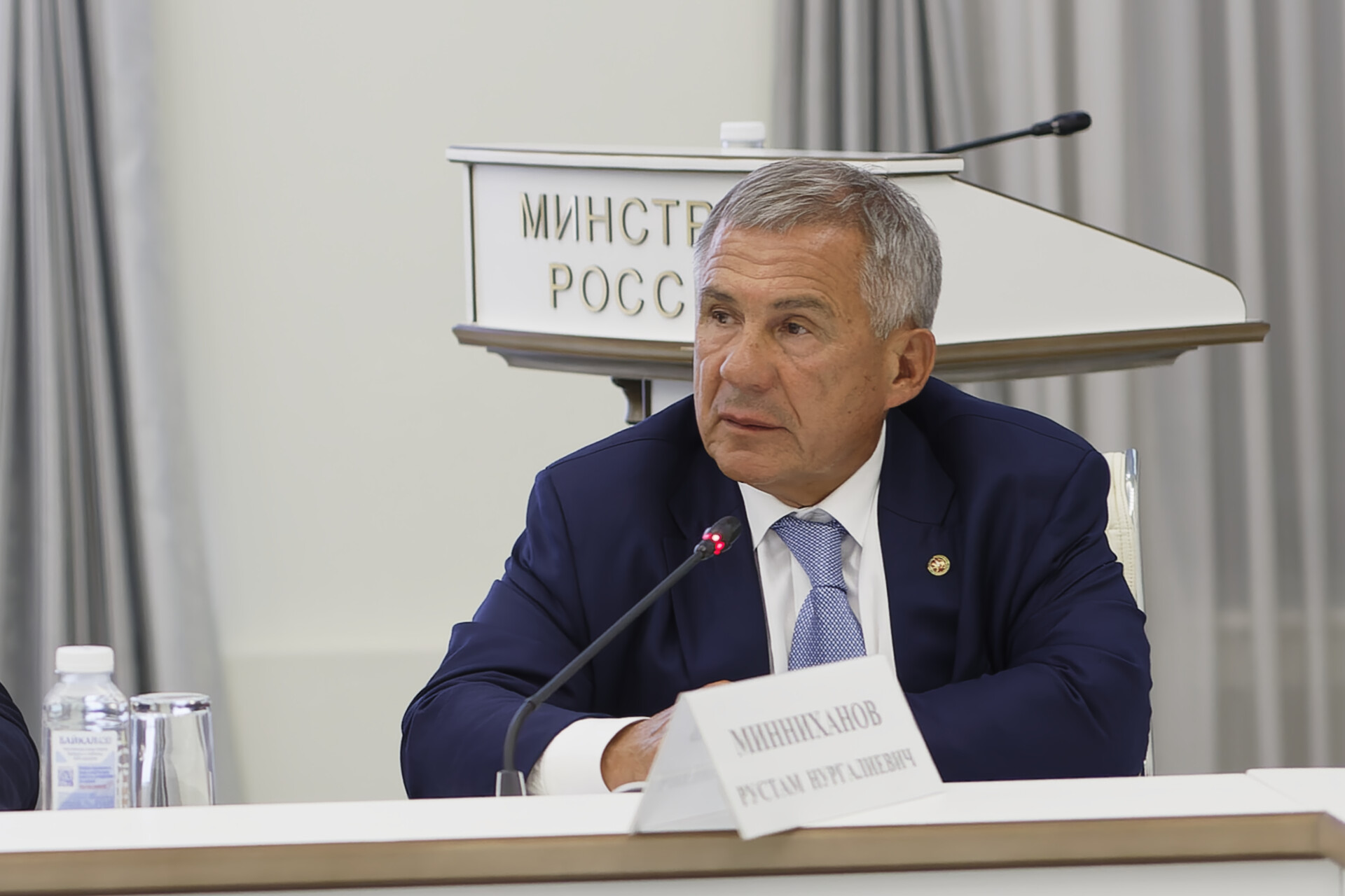 Минниханов обсудил планы по строительству объектов при модернизации КАЗ имени Горбунова