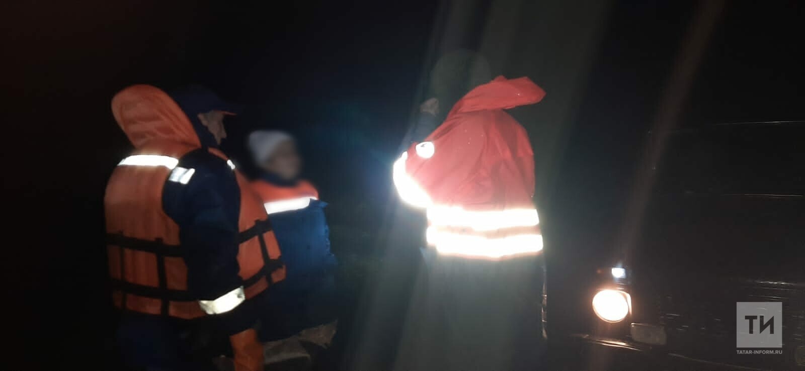 За день спасатели помогли семерым рыбакам, заблудившимся на реке Ик в Татарстане