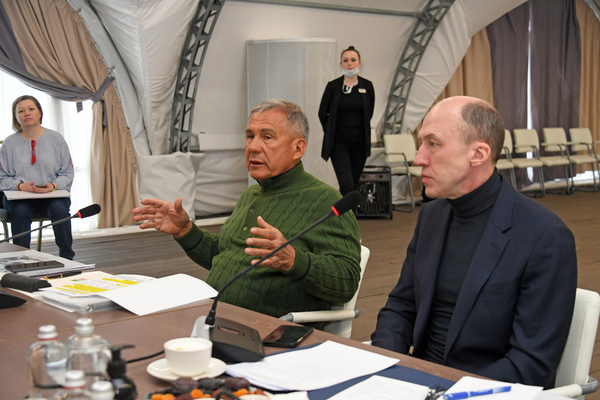 Минниханов обсудил с главой Алтая начало строительства центра «Снежный барс»