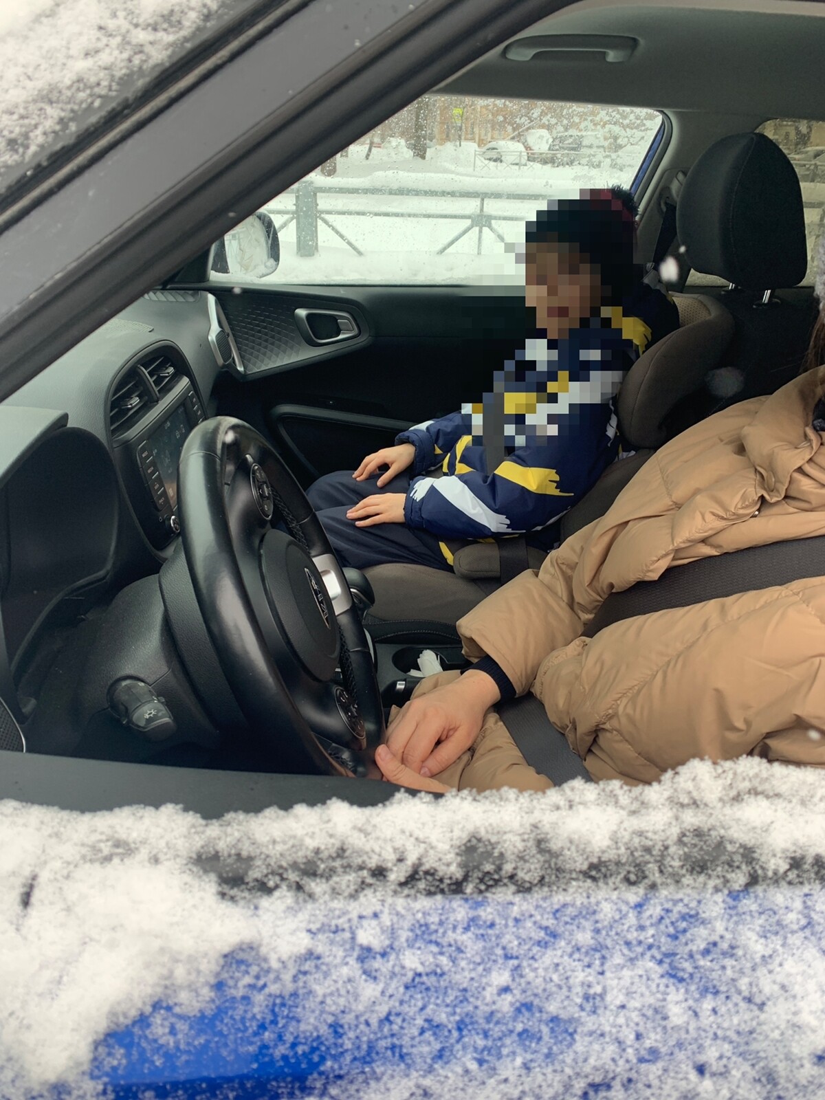 За день в Казани оштрафовали 6 водителей, которые перевозили детей без автокресел