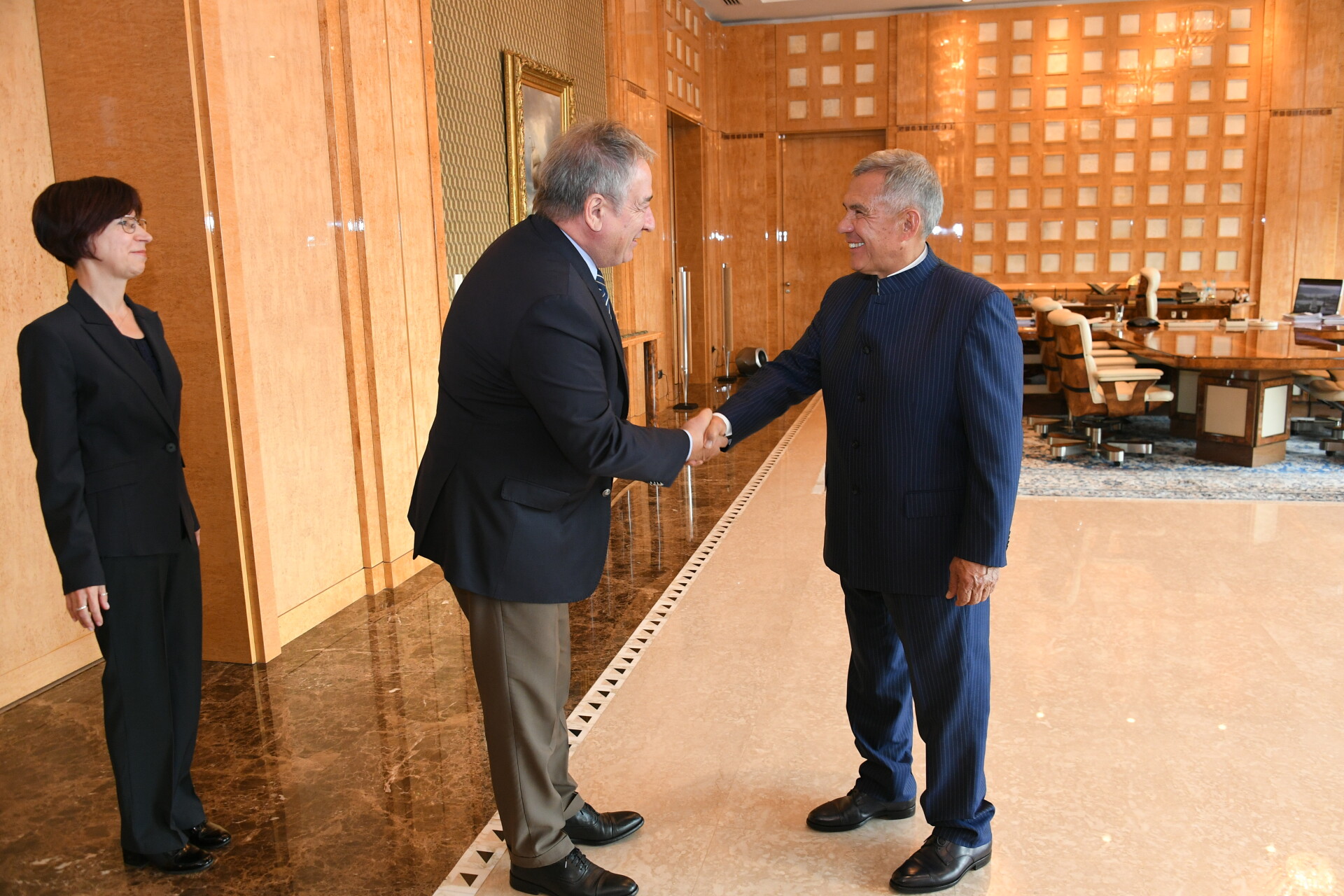 Минниханов встретился с председателем Совета директоров турецкого холдинга «Шишеджам»