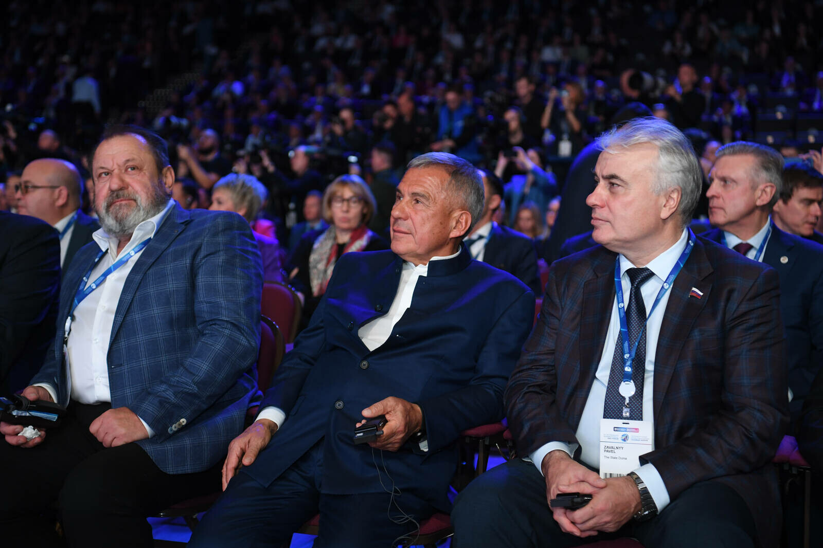 Минниханов принял участие в пленарном заседании Петербургского газового форума