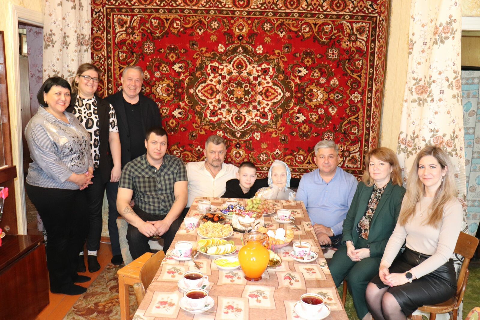 Путин и Минниханов поздравили долгожительницу из Татарстана с вековым юбилеем