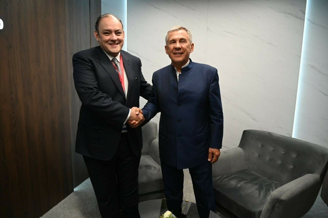 Минниханов пригласил в Татарстан главу Минпромторга Египта Ахмеда Самира