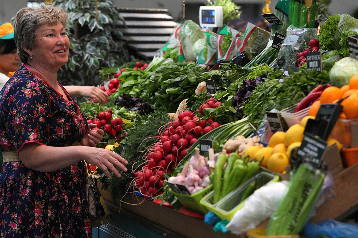 Эксперт КФУ оценил влияние падения рубля на стоимость продуктов