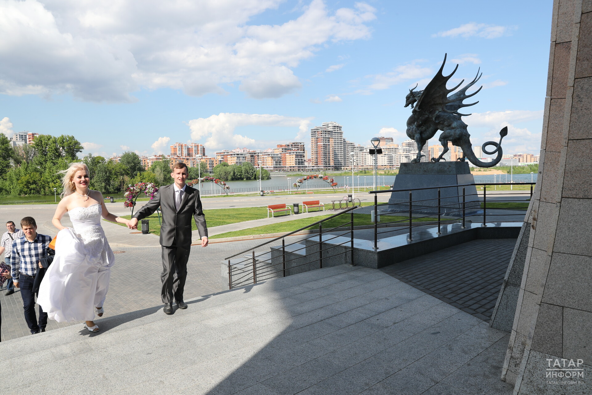 С начала года в Казани почти 5,8 тыс. пар заключили брак