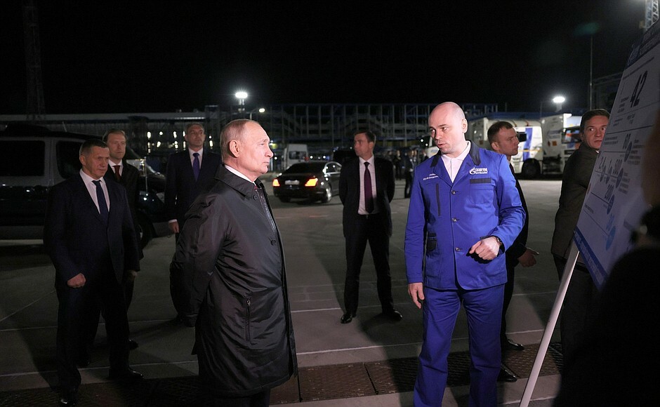 Путин в Свободном посетил Амурский газоперерабатывающий завод