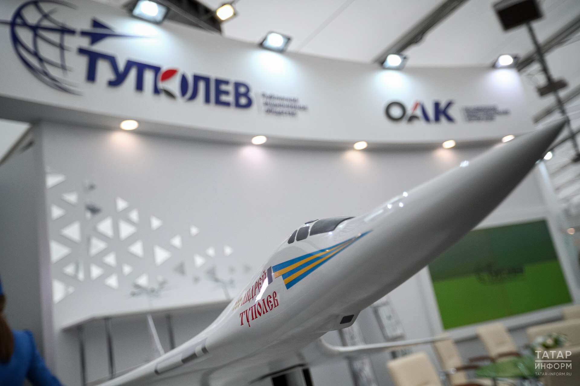 Путин предложил назвать один из ракетоносцев Ту-160 в честь первого Президента Татарстана