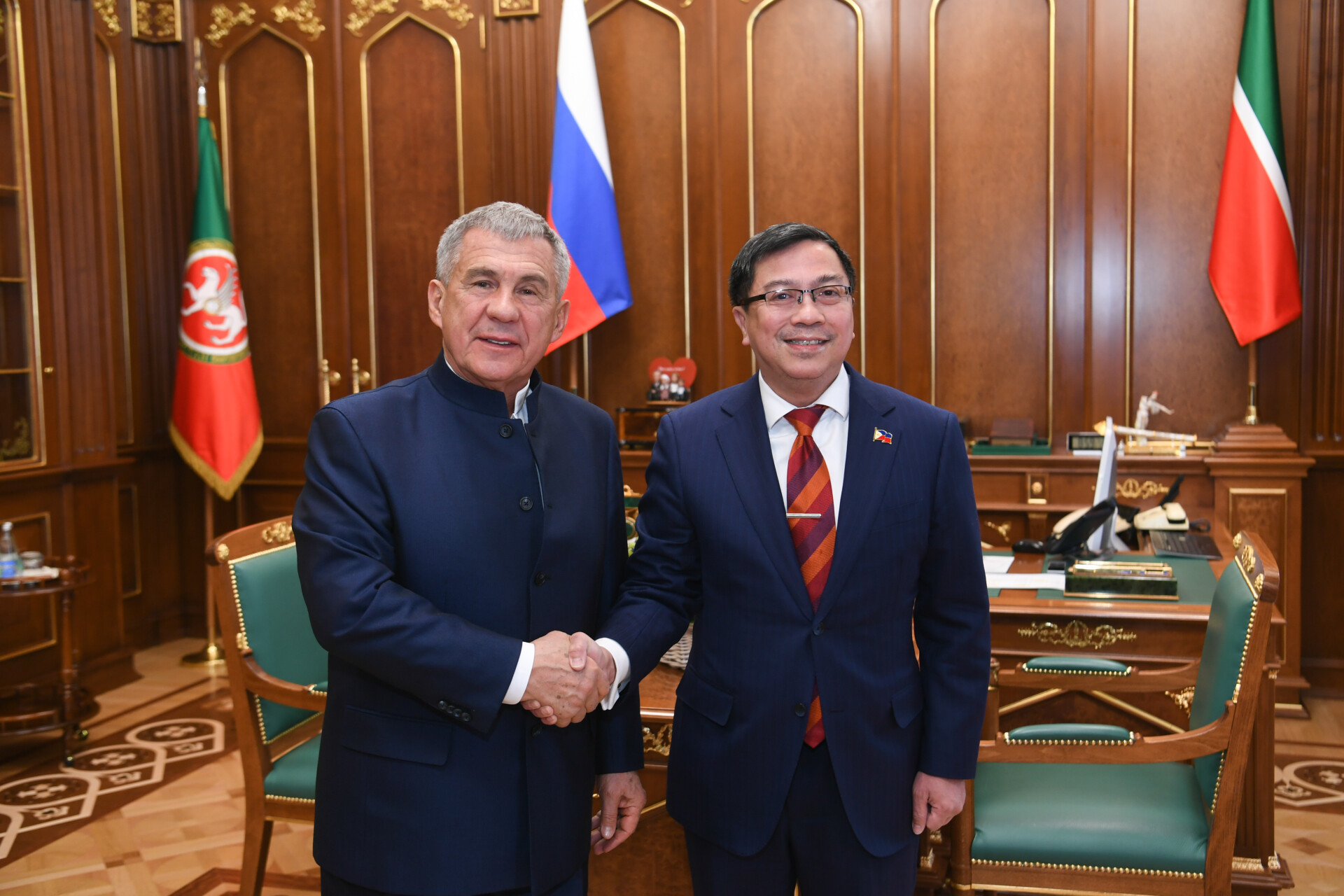 Минниханов обсудил с послом Филиппин в России вопросы расширения сотрудничества