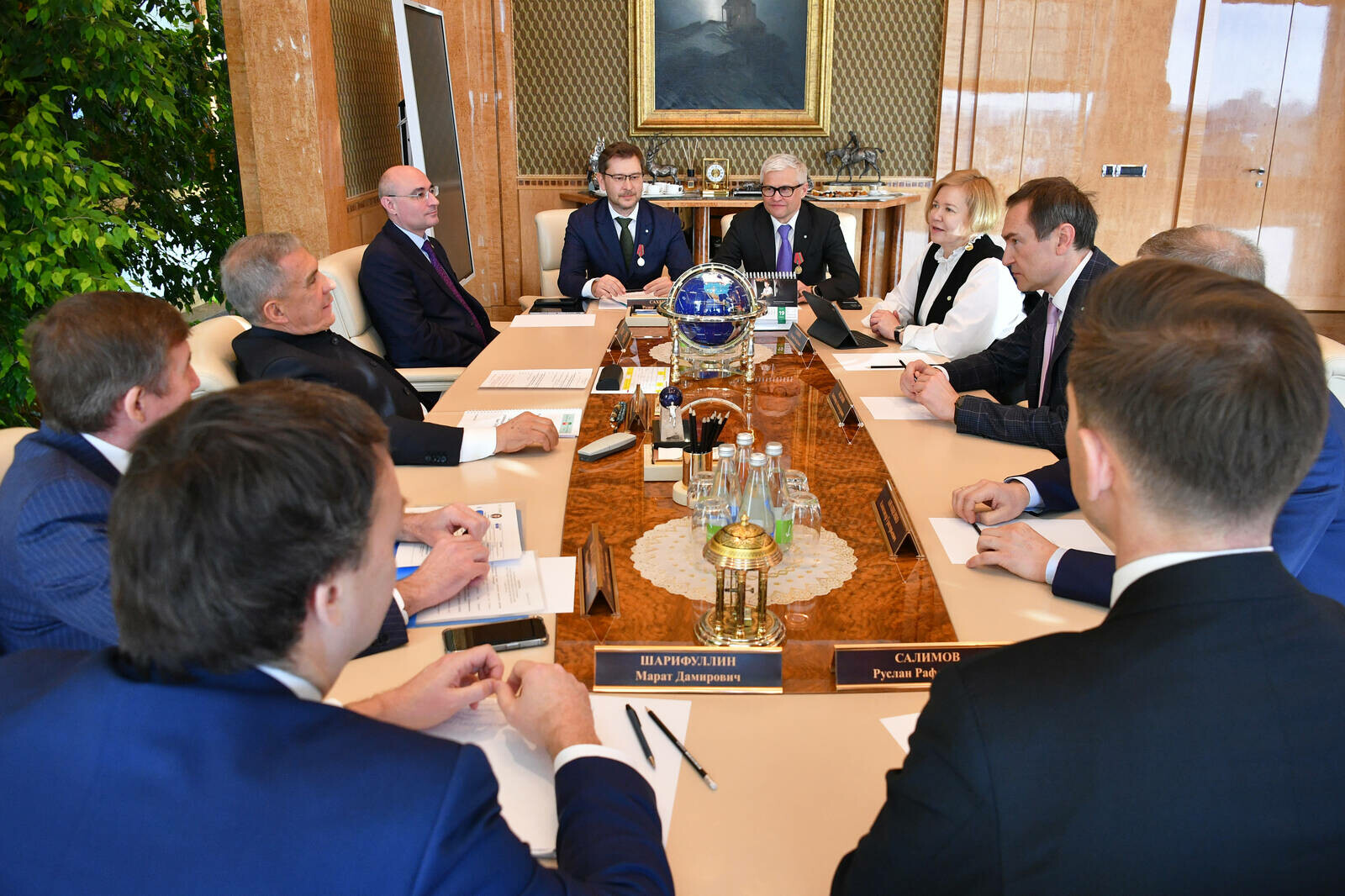 Минниханов встретился с новыми руководителями Волго-Вятского банка и Банка Татарстан