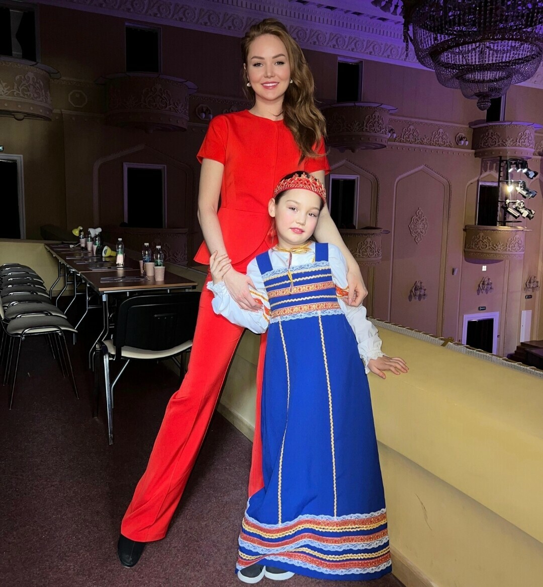 «Нельзя забывать нашу историю»: «Мисс Европа» посетила патриотический концерт в Казани
