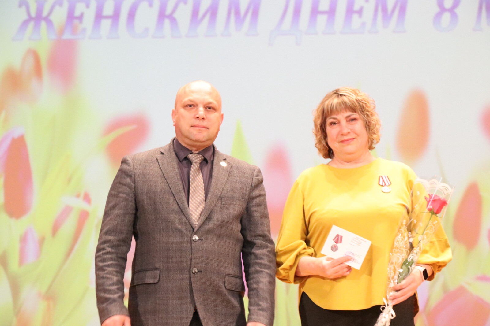 Активисткам в Нурлате вручили медали «Волонтеру России»