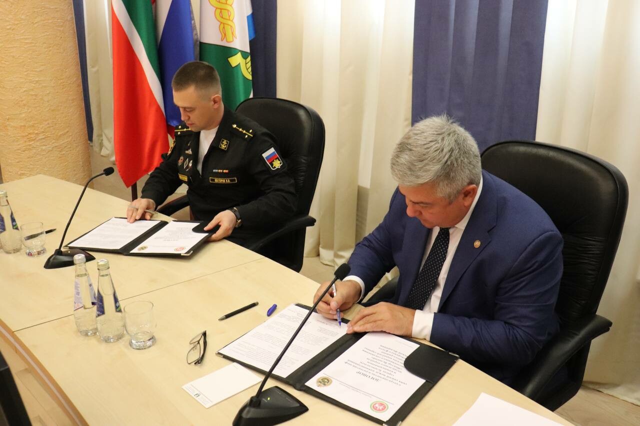 Татарстан и командование корабля «Виктор Великий» подписали договор о сотрудничестве