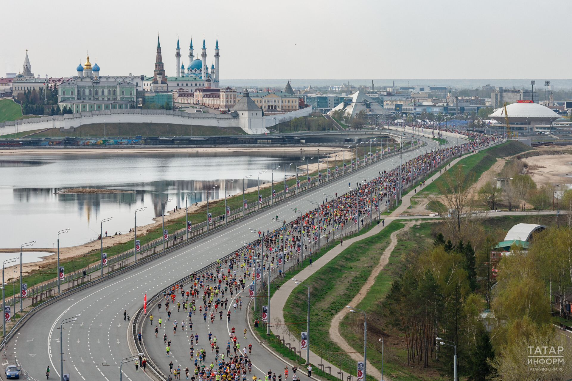 «Бергә булыйк»: Рустам Минниханов пригласил на Казанский марафон