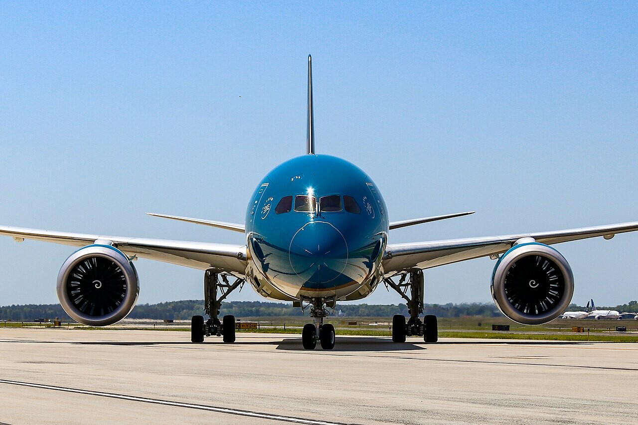 WSJ: В США начались проблемы с производством Boeing 787 из-за санкций против России