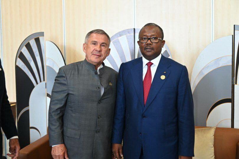 «Ждем в гости»: Минниханов опубликовал фото с лидером Гвинеи-Бисау с полей саммита ОИС