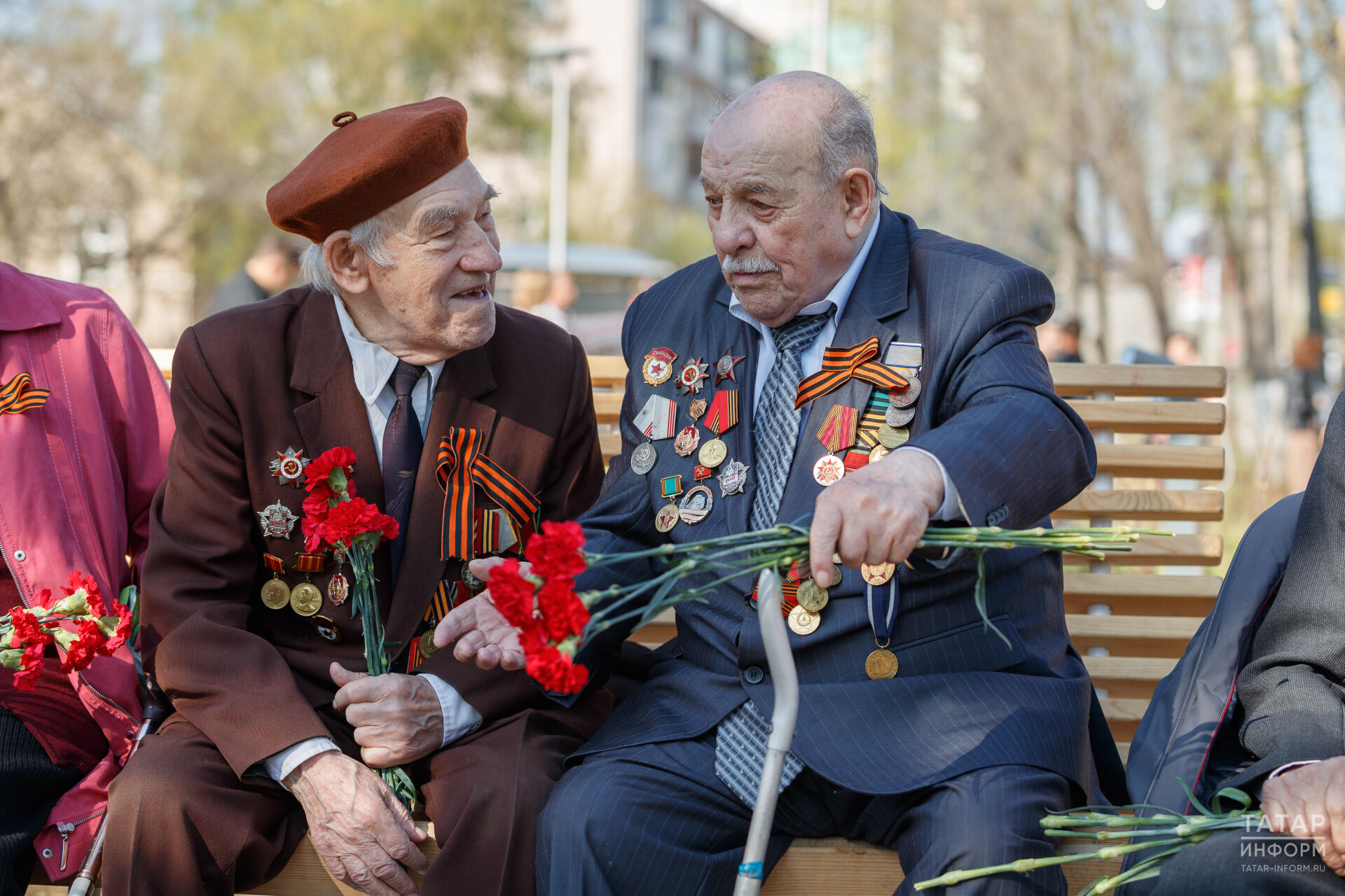 Накануне Дня Победы ветераны Татарстана получили выплаты и персональные поздравления