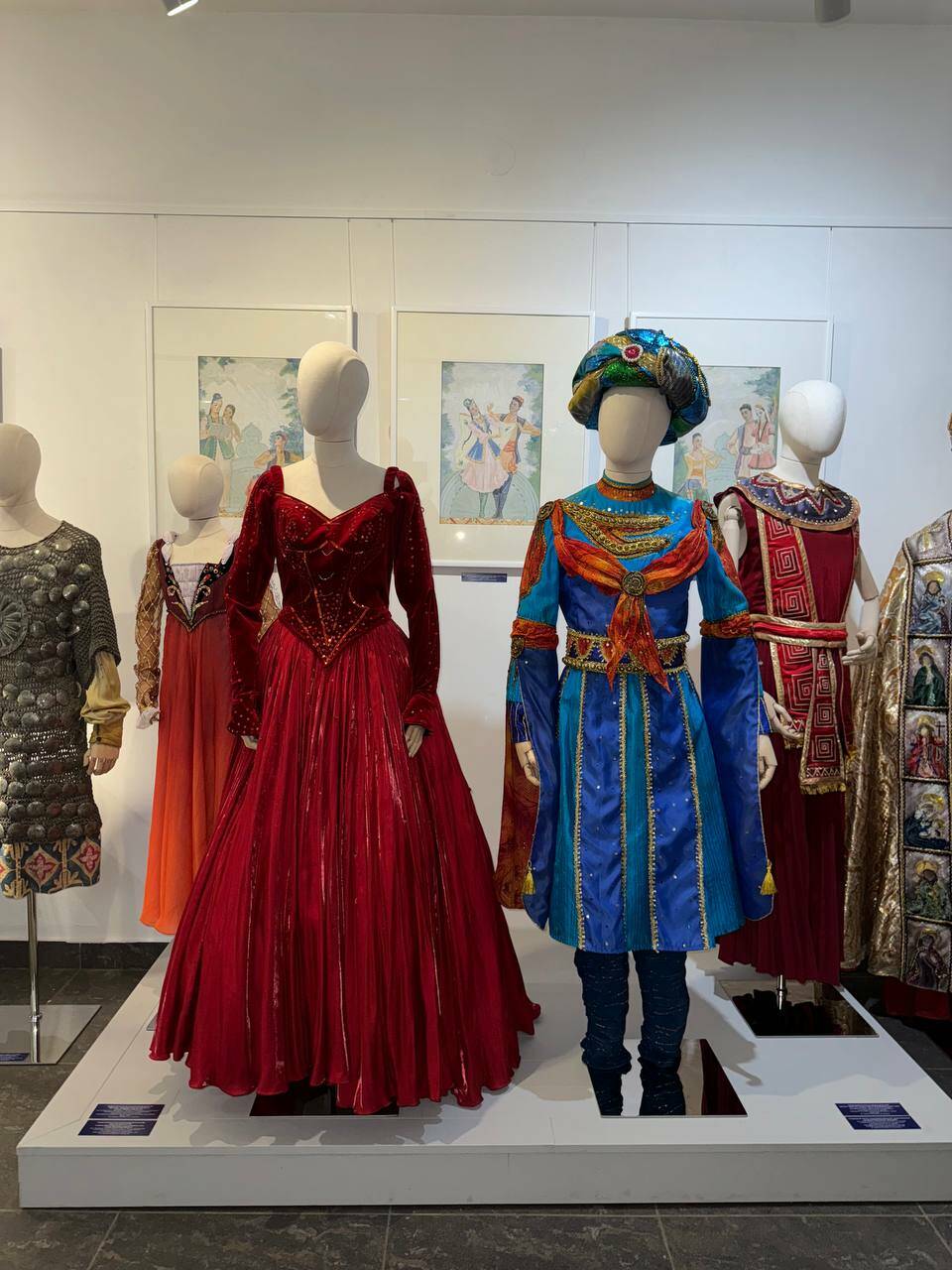 Казанда театрларның юбилей күргәзмәсе узды