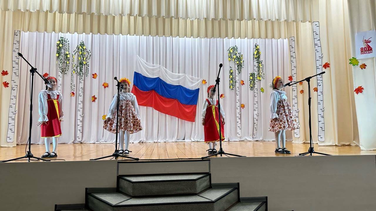 «Торт единства» и талисман для солдата: как в Менделеевском районе отмечают праздник