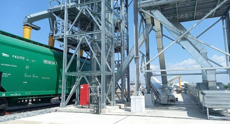 Свияжский логистический центр отгрузил более 26 тыс. тонн пшеницы нового урожая