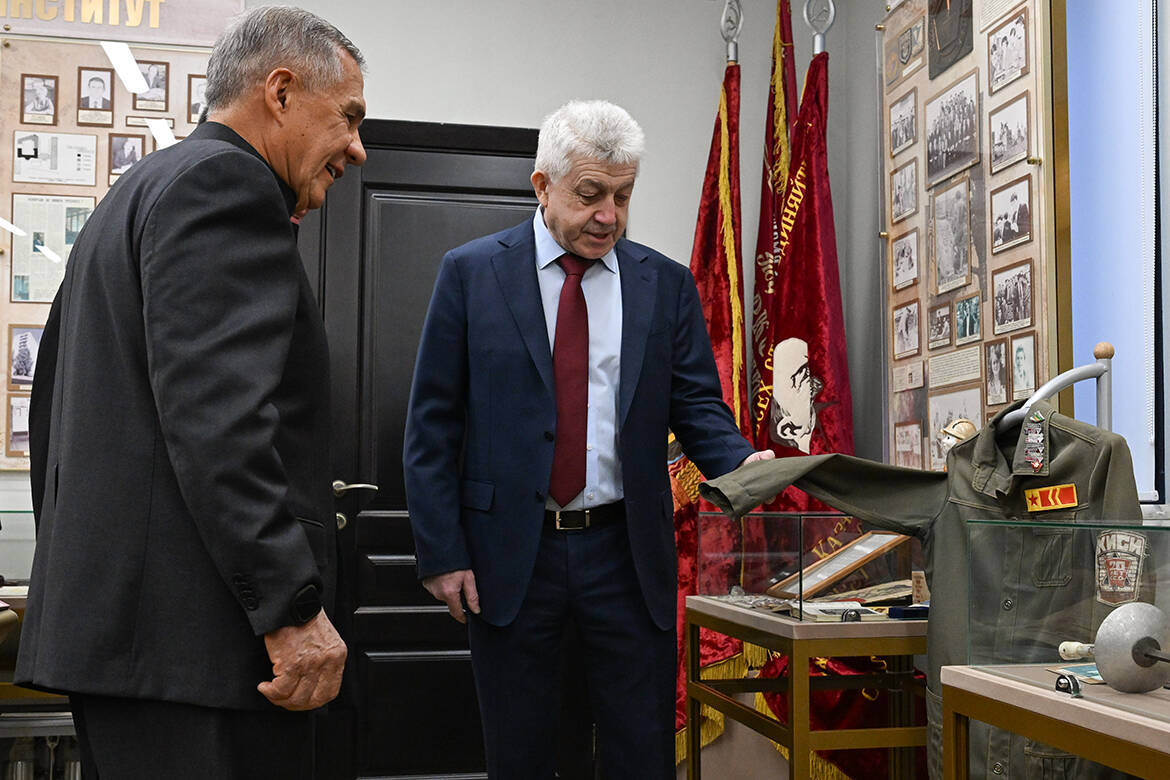 Штормовка Файзуллина, звание Минниханову и рекорд по жилью: Минстрой РТ подвел итоги-2025