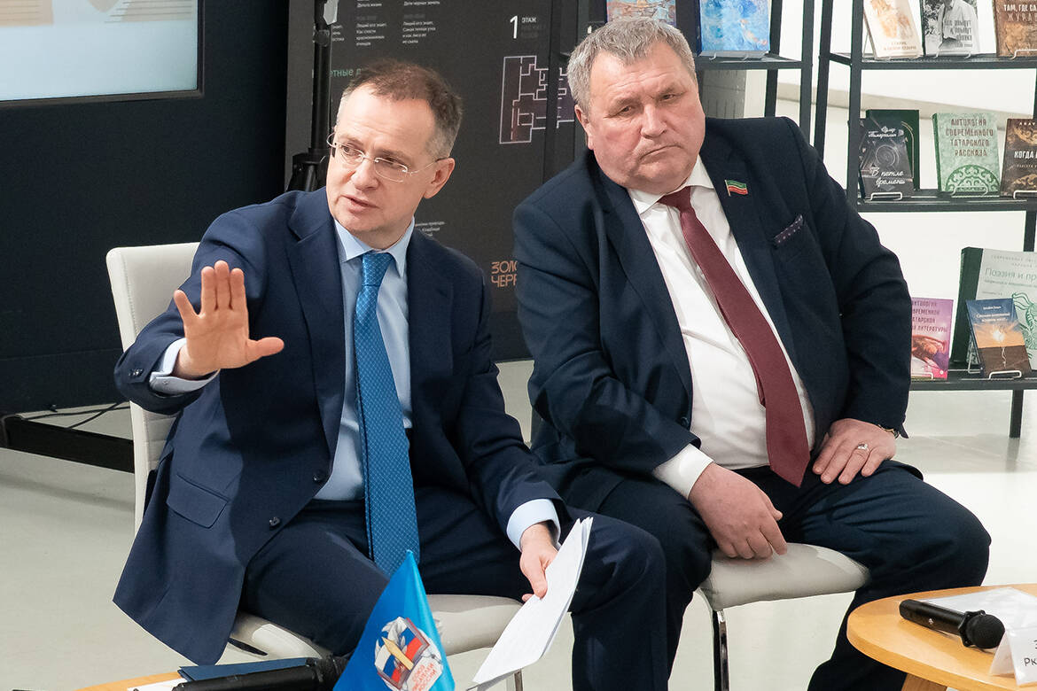 Мединский в Казани: «Случайные люди нам не нужны» – о новых правилах для историков и писателей