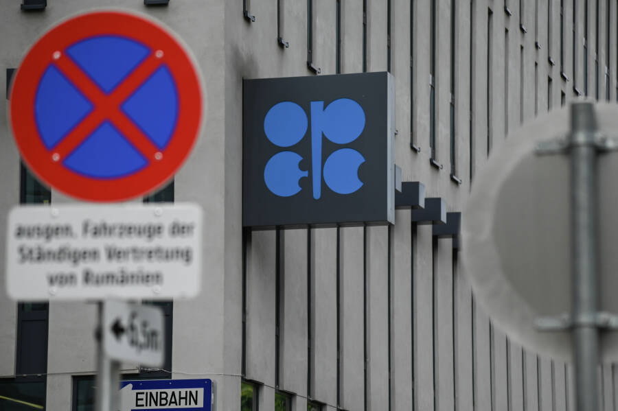 Отчаянный выход из картеля: ОАЭ покидают ОПЕК, пытаясь компенсировать кризис ростом добычи